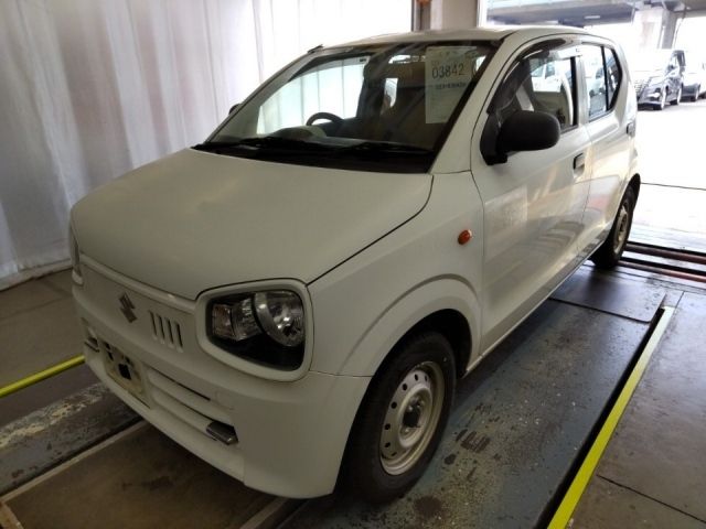 3842 Suzuki Alto van HA36V 2015 г. (LUM Nagoya Nyusatsu)